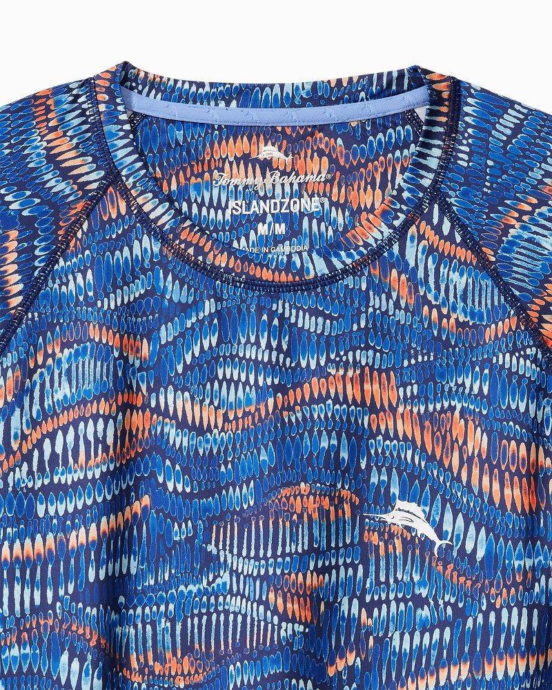 Tommy Bahama | Monte Rio Geo Crew IslandZone® Rash Guard / Kingdom Blue