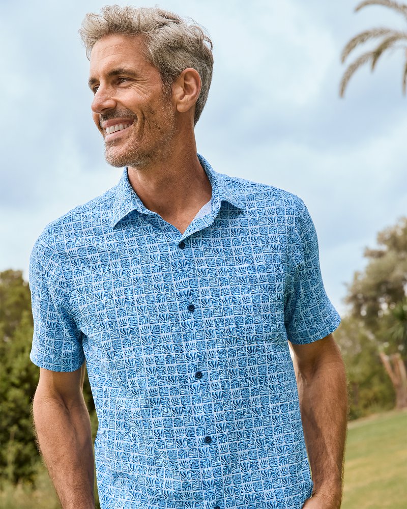 Tommy Bahama | Bahama Coast Cozumel Tiles IslandZone® Shirt / Dew Drop