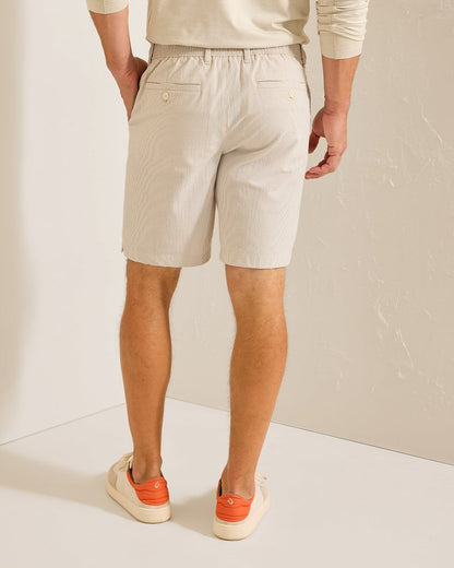 Tommy Bahama | Nova Wave Seersucker Sand Stripe 9-Inch Shorts / Stone Khaki