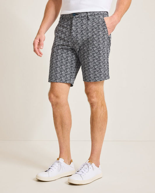 Tommy Bahama | Chip Shot Beachcomber Geo IslandZone® 9-Inch Shorts / Black