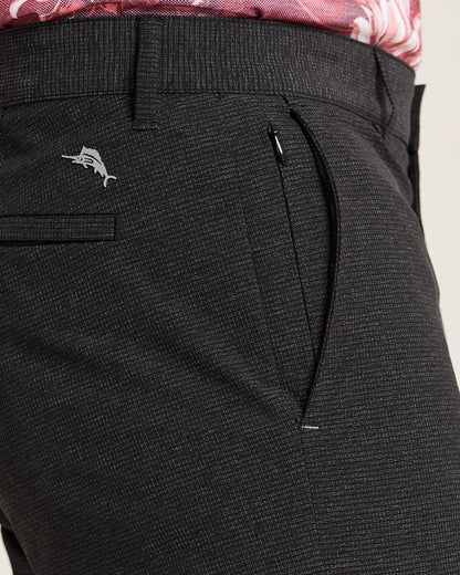 Tommy Bahama | Chip Shot IslandZone® 9-Inch Shorts / Black