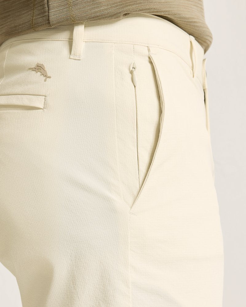 Tommy Bahama | Chip Shot IslandZone® 7-Inch Shorts / Bleached Sand
