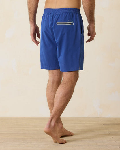 Tommy Bahama | Monterey Coast Hybrid IslandZone® 9-Inch Shorts / Cobalt Haze