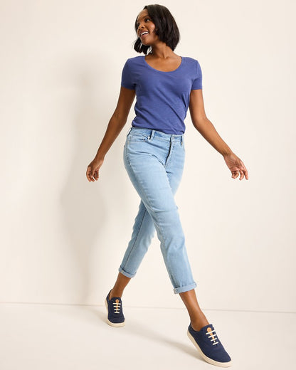 Tommy Bahama | Mid-Rise Boyfriend Jeans / Light Bright Blue Wash