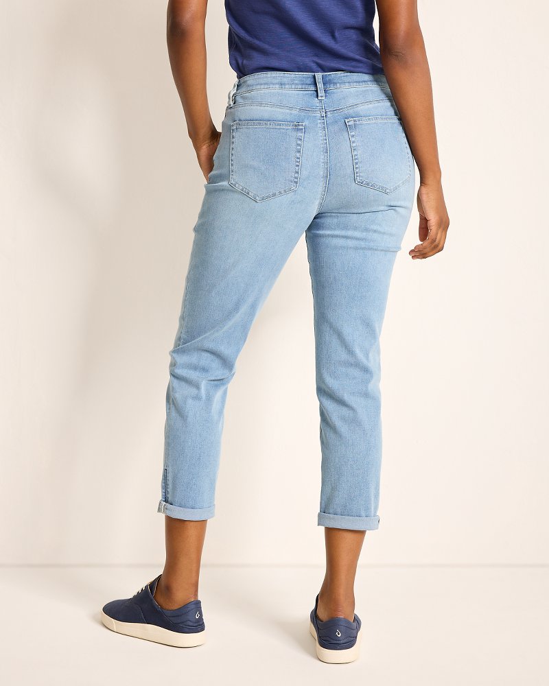 Tommy Bahama | Mid-Rise Boyfriend Jeans / Light Bright Blue Wash
