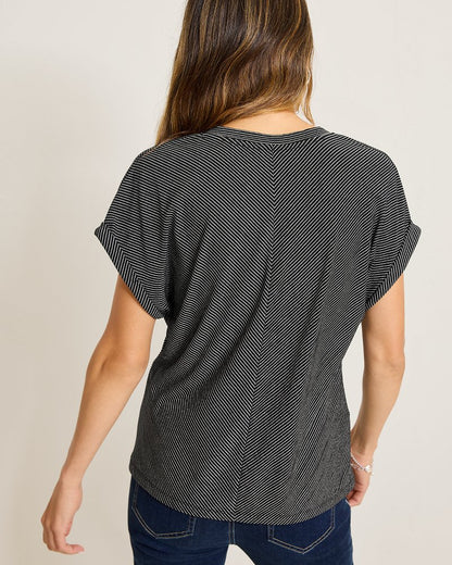 Tommy Bahama | Kauai Tranquil Sea V-Neck T-Shirt / Black