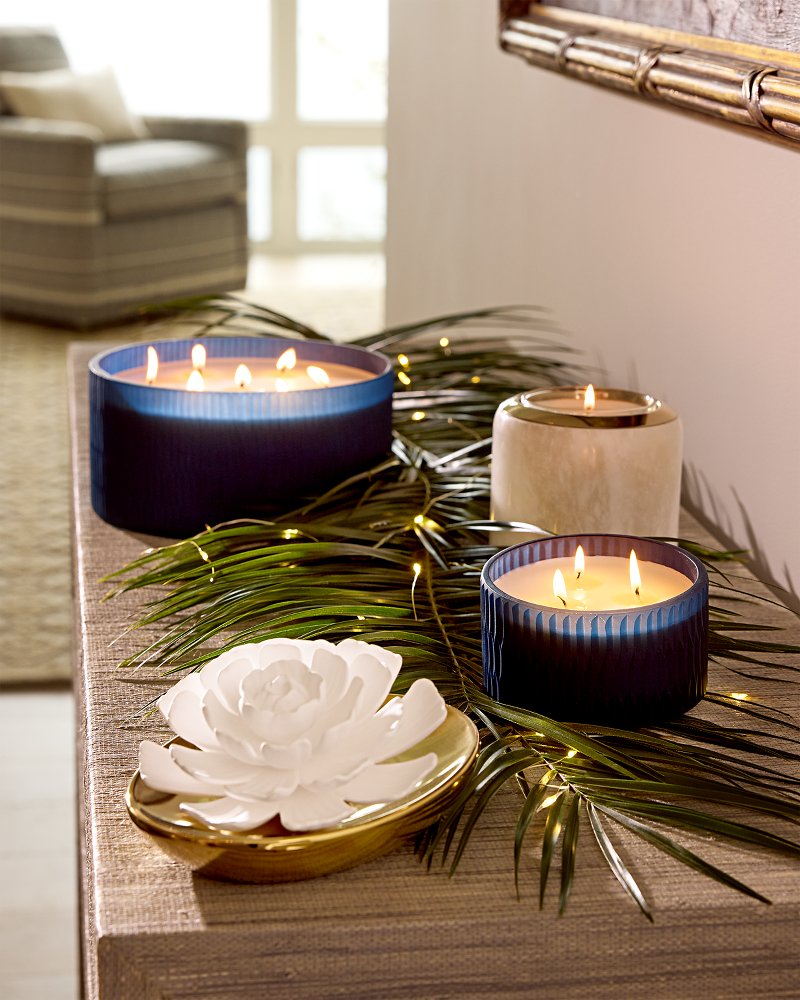 Tommy Bahama | Island Blend Porcelain Flower Diffuser / Island Blend