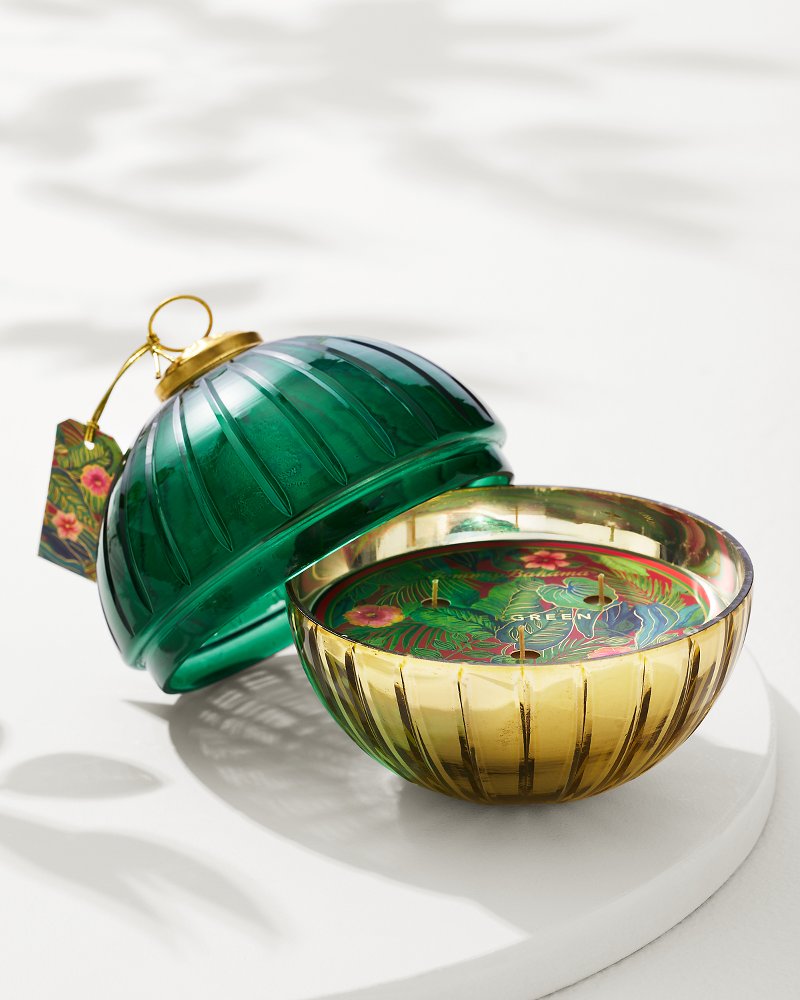 Tommy Bahama | Evergreen 8.5-oz. Etched Ornament Candle / Evergreen