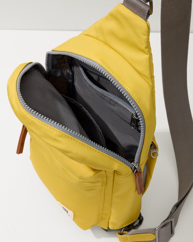 Tommy Bahama | Willesden Bamboo Sling Bag / Bamboo